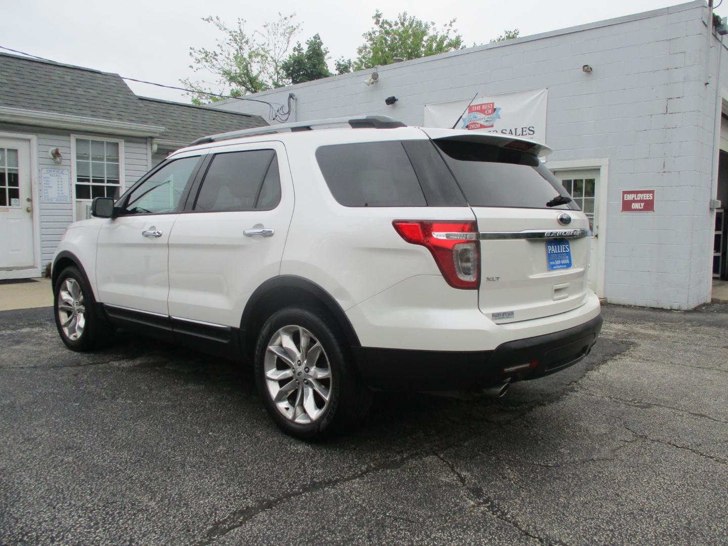 2013 WHITE Ford Explorer (1FM5K8D81DG) , AUTOMATIC transmission, located at 540a Delsea Drive, Sewell, NJ, 08080, (856) 589-6888, 39.752560, -75.111206 - Photo#3